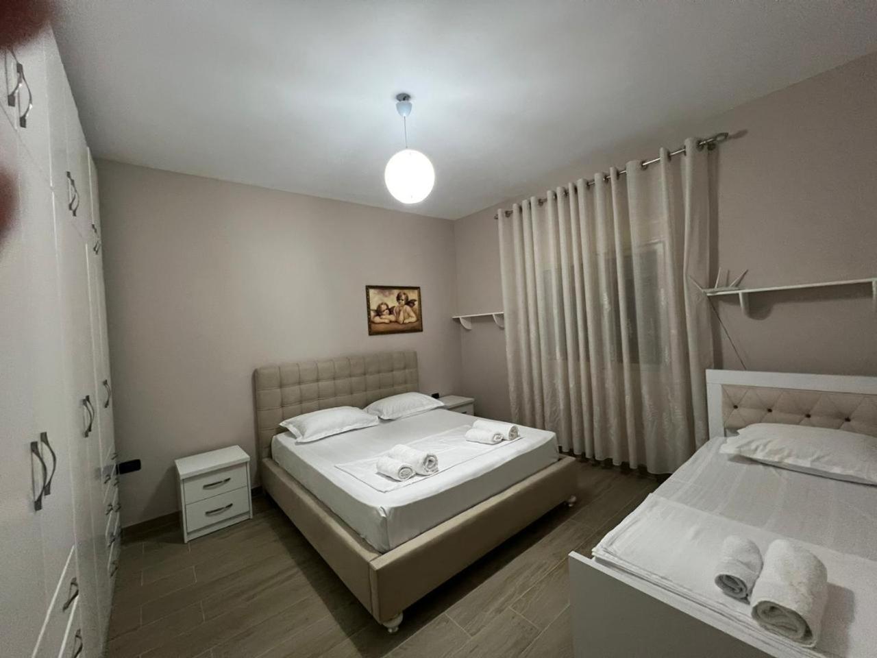 Large Apartment Wlora Zewnętrze zdjęcie