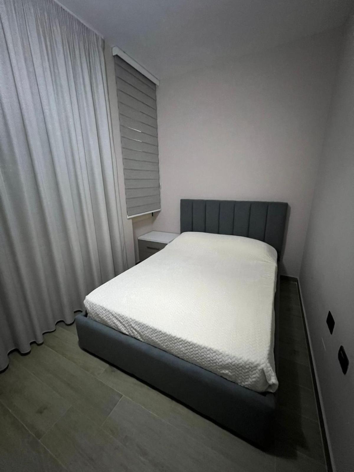 Large Apartment Wlora Zewnętrze zdjęcie